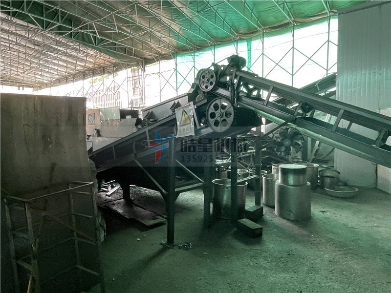 鋁合金破碎機設(shè)備取代方式處理，提高鋁合金破碎效率